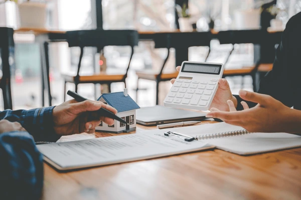 real estate appraiser